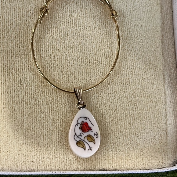 Flower Charm Necklace - Picture 4 of 4